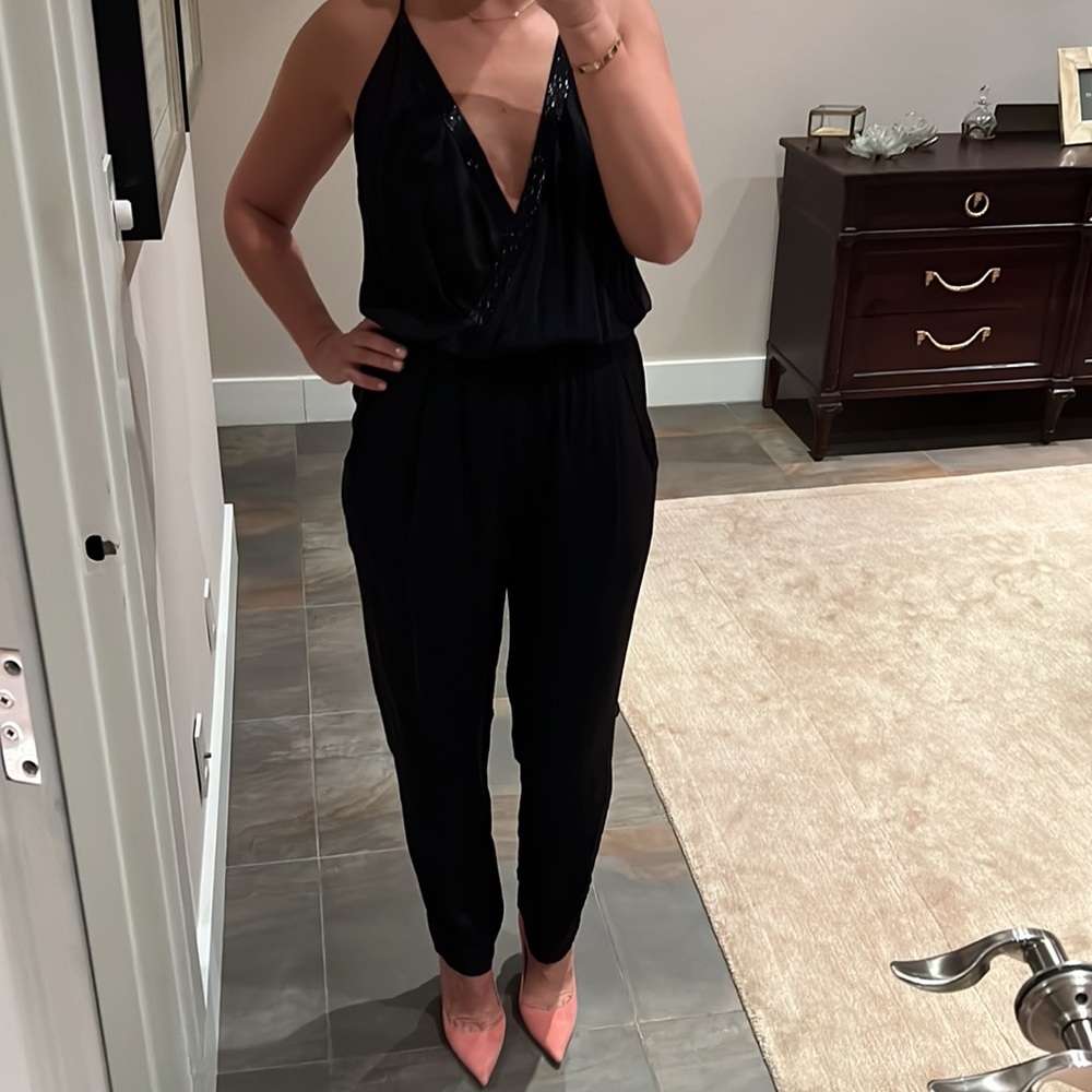 Diane Von Furstenberg black jumper size 4